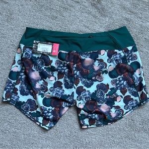 Oiselle Botanical Print Roga Shorts